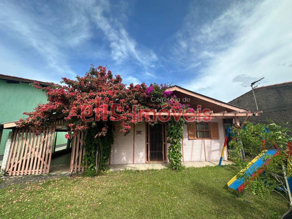 CASA 03 DORMITÓRIOS