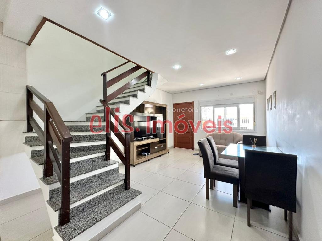 Duplex/Geminado 2 Dormitórios