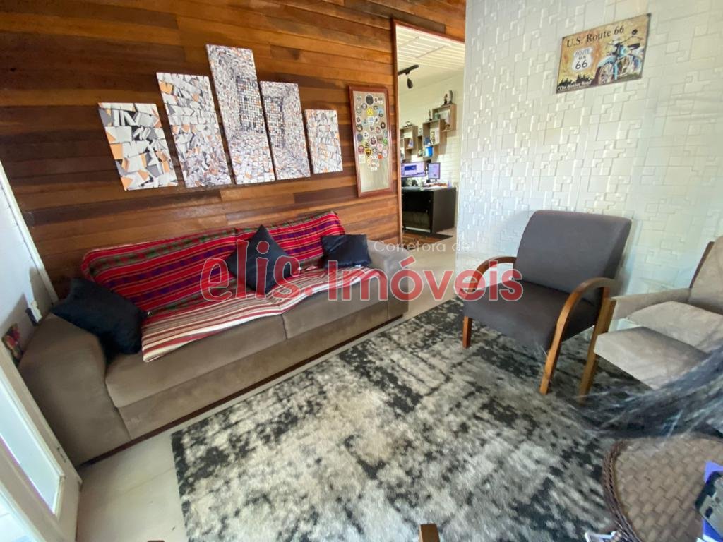 CASA 02 DORMITÓRIOS