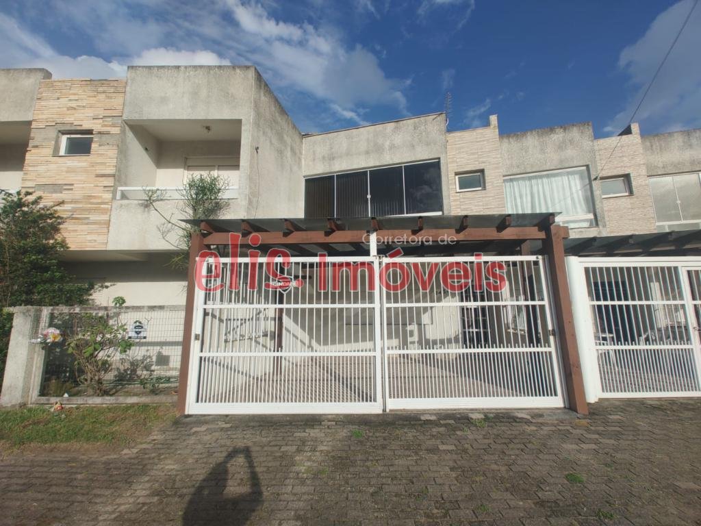 CASA 03 DORMITÓRIOS