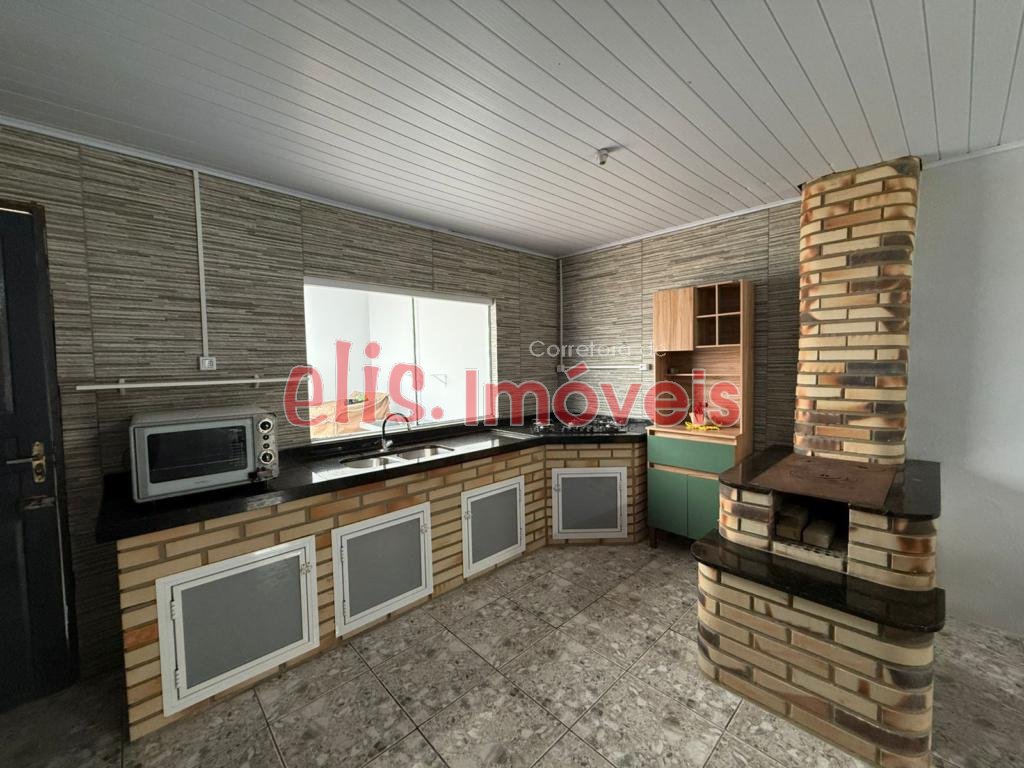 CASA 03 DORMITÓRIOS