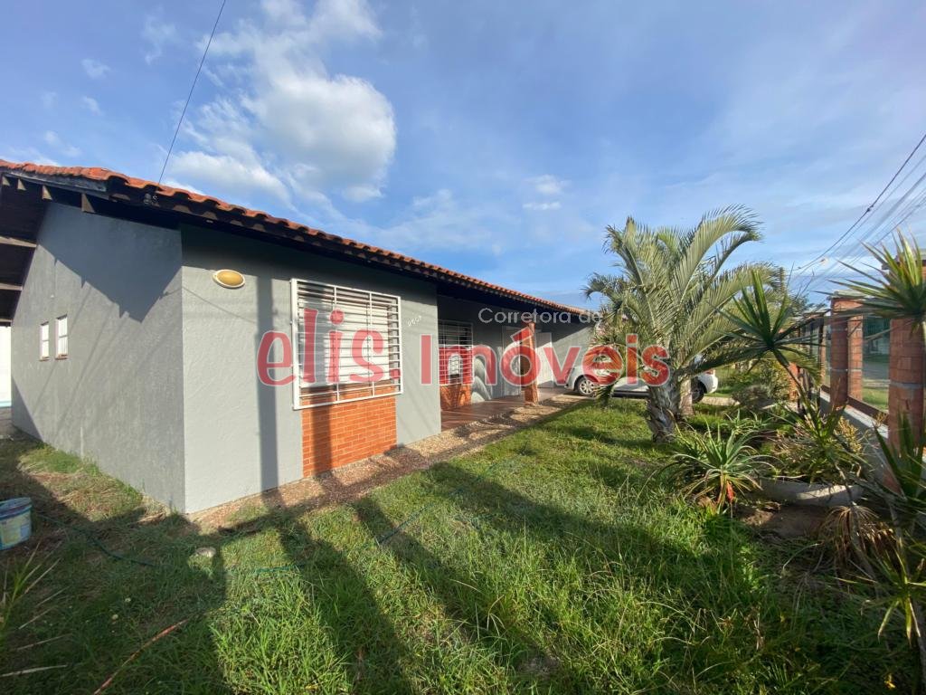 CASA 03 DORMITÓRIOS