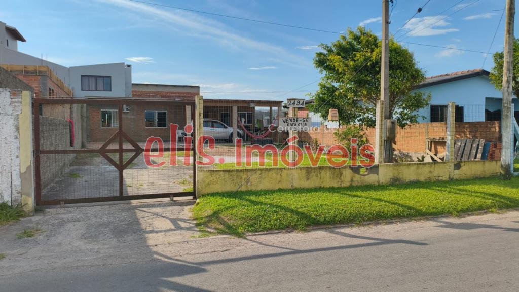 CASA 03 DORMITÓRIOS