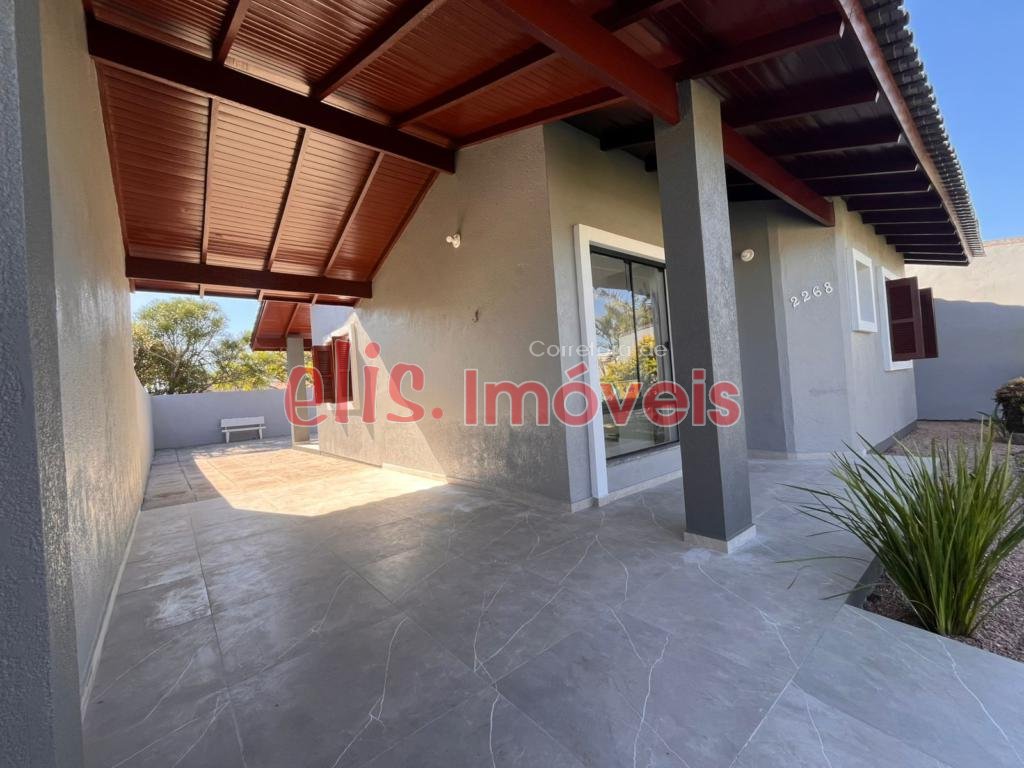CASA 03 DORMITÓRIOS