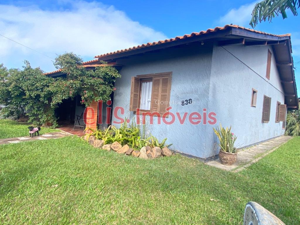 CASA 03 DORMITÓRIOS