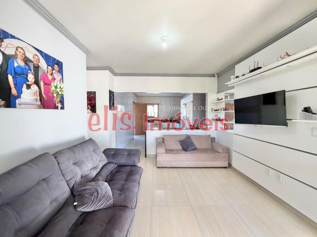 CASA 03 DORMITÓRIOS