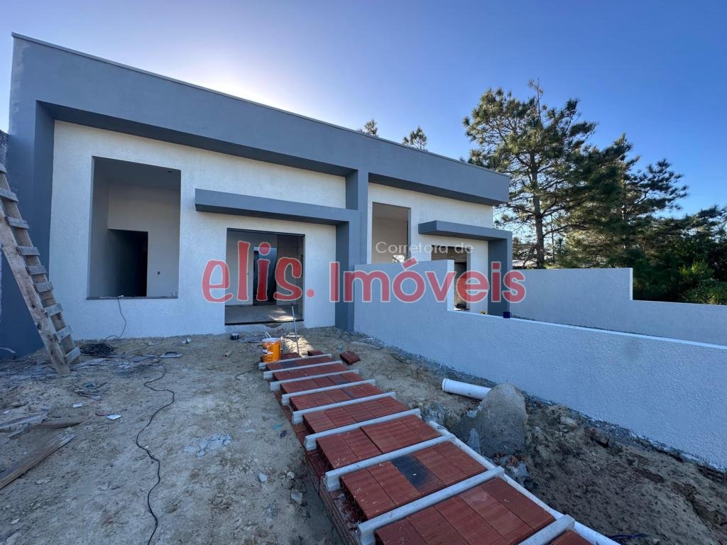 CASA 03 DORMITÓRIOS