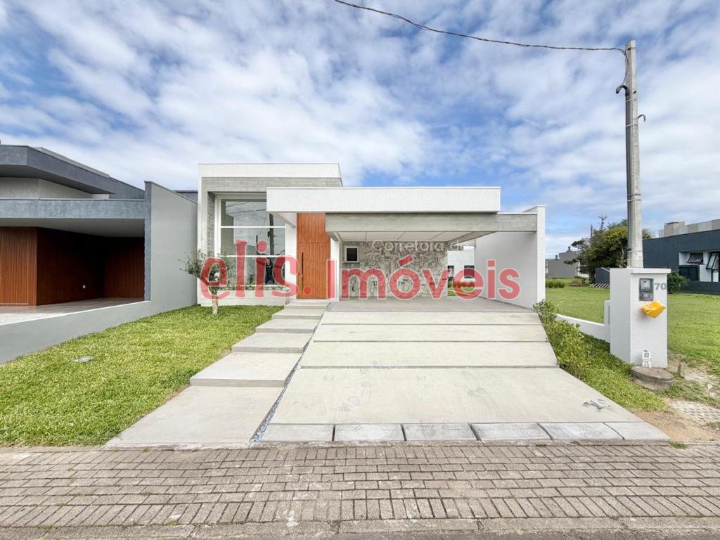 CASA EM CONDOMINIO 03 DORMITÓRIOS